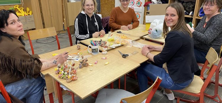 Húsvéti ajándékokat készítettek a harmadikas anyukák