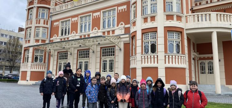 A Csiky Gergely Színházban jártak a harmadikasok